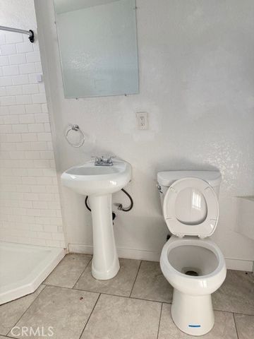 114 W Lancaster Boulevard, Lancaster, CA 93534