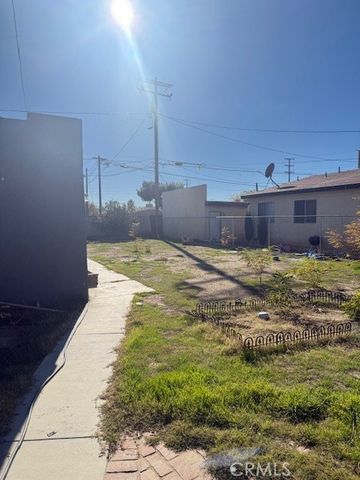 114 W Lancaster Boulevard, Lancaster, CA 93534