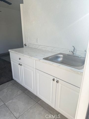 114 W Lancaster Boulevard, Lancaster, CA 93534