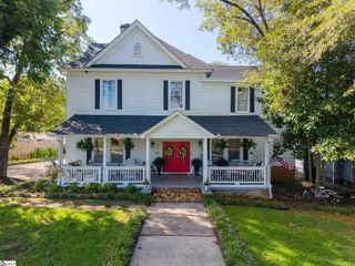 207 W 2nd Avenue, Easley, SC 29640