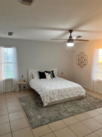125 Marlin Lane, Freeport, TX 77541