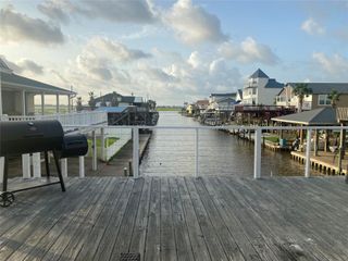 125 Marlin Lane, Freeport, TX 77541