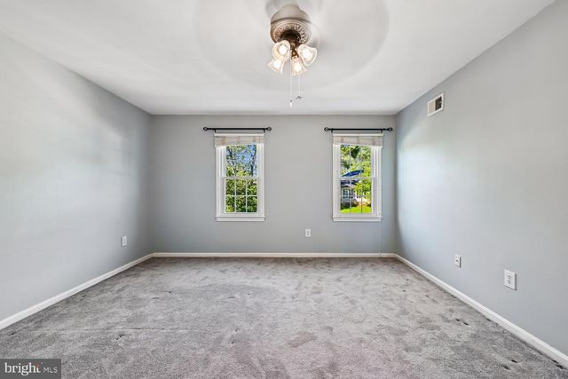 8002 LOG CABIN CT, Springfield, VA 22153