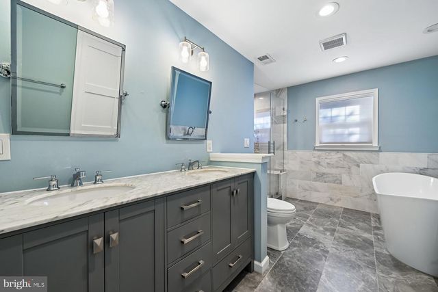 8002 LOG CABIN CT, Springfield, VA 22153