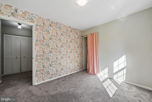 8002 LOG CABIN CT, Springfield, VA 22153