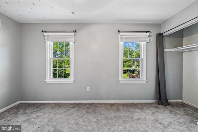 8002 LOG CABIN CT, Springfield, VA 22153