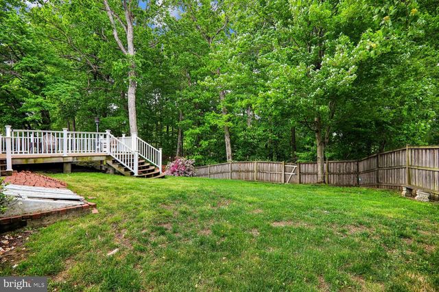 8002 LOG CABIN CT, Springfield, VA 22153