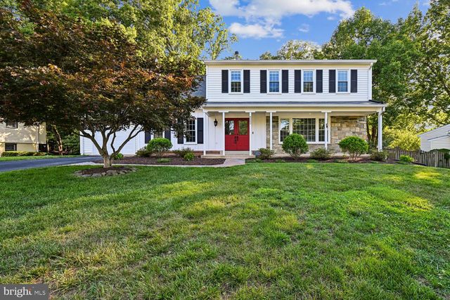 8002 LOG CABIN CT, Springfield, VA 22153