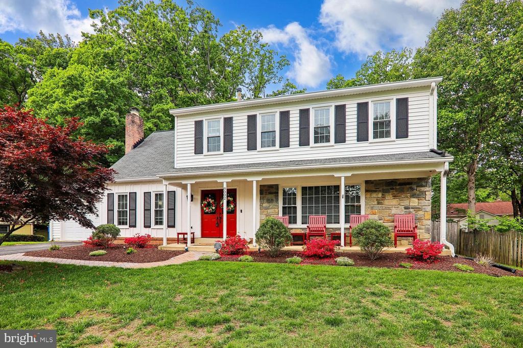 8002 LOG CABIN CT, Springfield, VA 22153