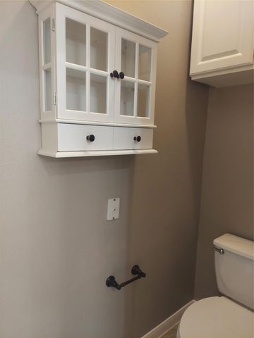 1601 N Lago Vista Court, Pearland, TX 77581