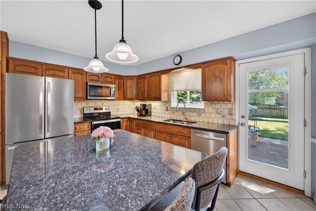 4563 Azalea Lane, North Olmsted, OH 44070