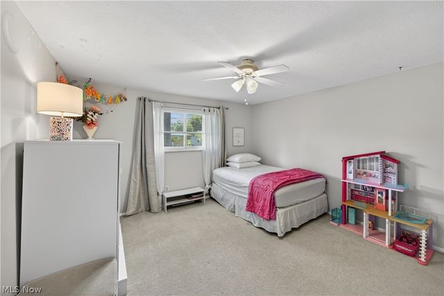 4563 Azalea Lane, North Olmsted, OH 44070