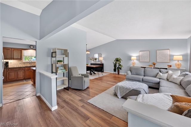 4563 Azalea Lane, North Olmsted, OH 44070