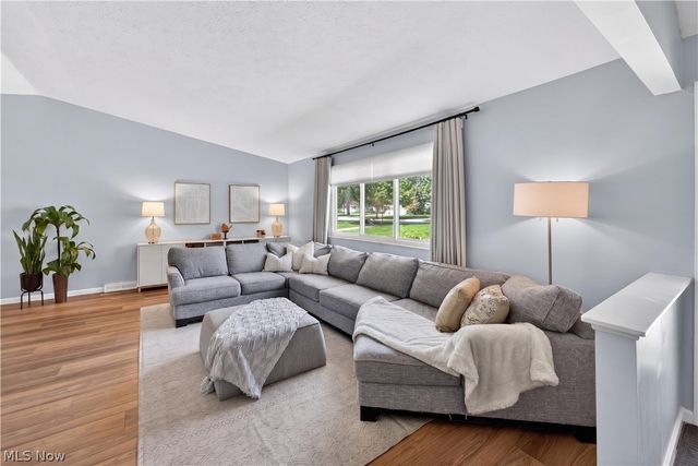 4563 Azalea Lane, North Olmsted, OH 44070