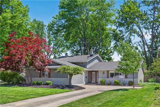 4563 Azalea Lane, North Olmsted, OH 44070
