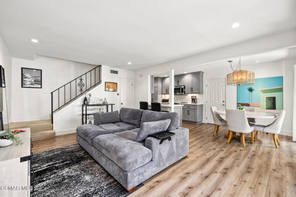 1281 Landsburn Circle, Westlake Village, CA 91361