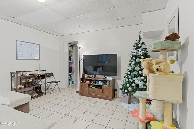 21-23 Watervliet Avenue, Albany, NY 12206