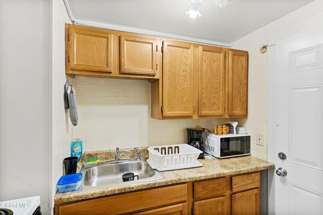 21-23 Watervliet Avenue, Albany, NY 12206