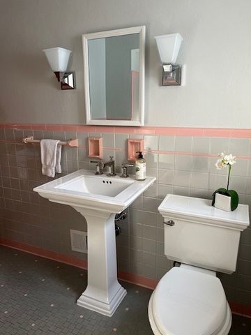 907 Jefferson Drive, Ross Twp, PA 15229