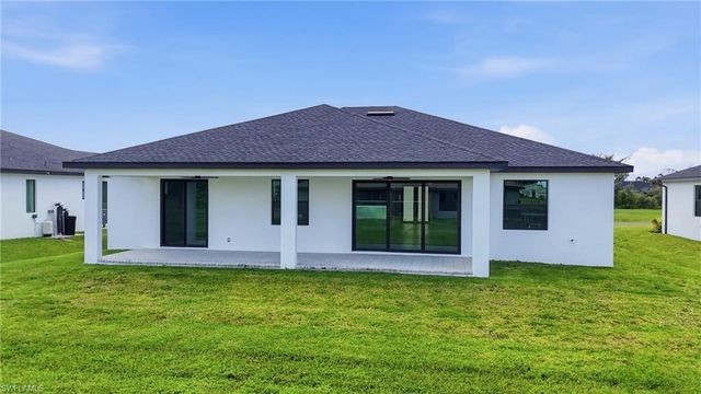 329 NE 15th TER, Cape Coral, FL 33909