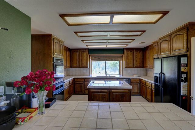 2145 Hidden Ranch Rd, Somerset, CA 95684