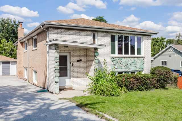 7840 Cronin Avenue 2, Justice, IL 60458