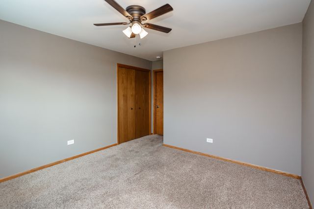 7840 Cronin Avenue 2, Justice, IL 60458