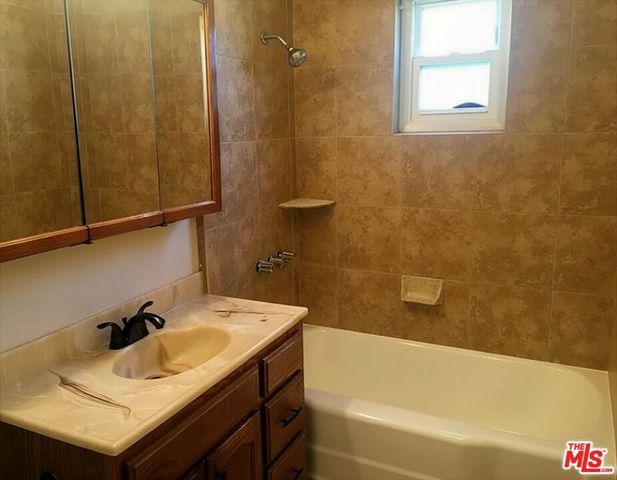 6204 Condon Avenue, Los Angeles, CA 90056