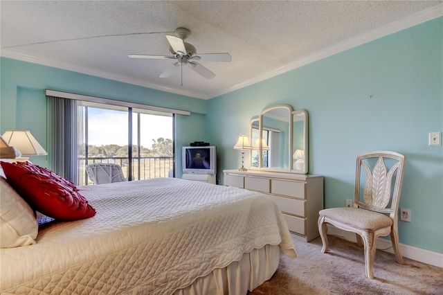 9490 HARBOR GREENS WAY 202, Seminole, FL 33776