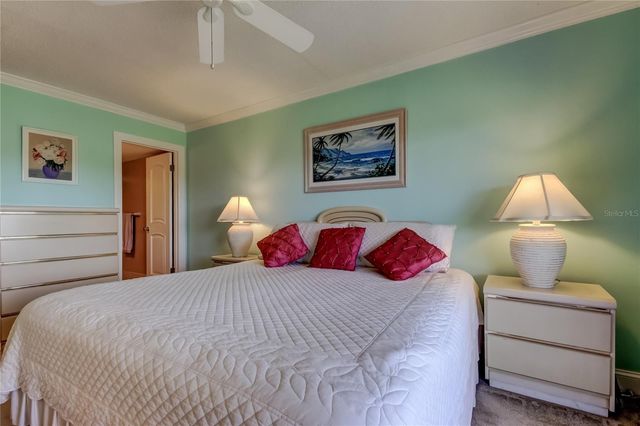 9490 HARBOR GREENS WAY 202, Seminole, FL 33776