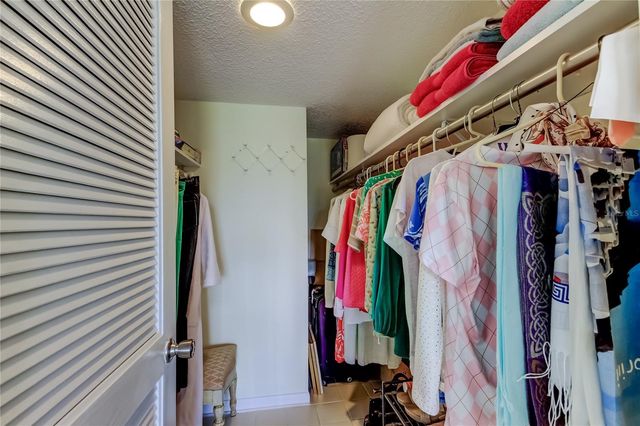 9490 HARBOR GREENS WAY 202, Seminole, FL 33776