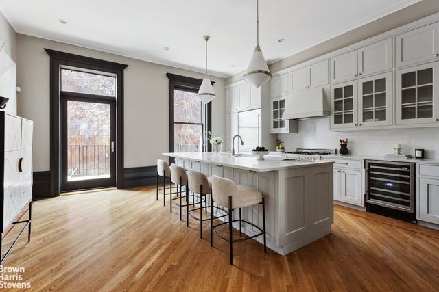 432 W 162ND Street, New York City, NY 10032