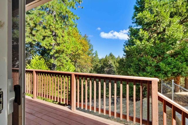 5341 Puerta Del Sol, Camino, CA 95709