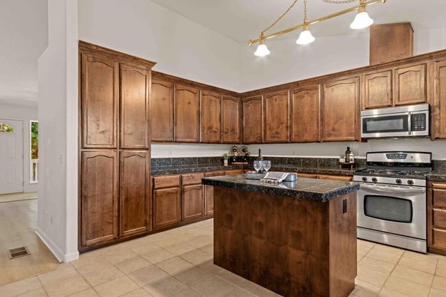 5341 Puerta Del Sol, Camino, CA 95709