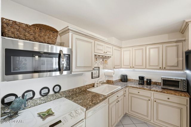 925 N Halifax Ave Apt 903, Daytona Beach, FL 32118