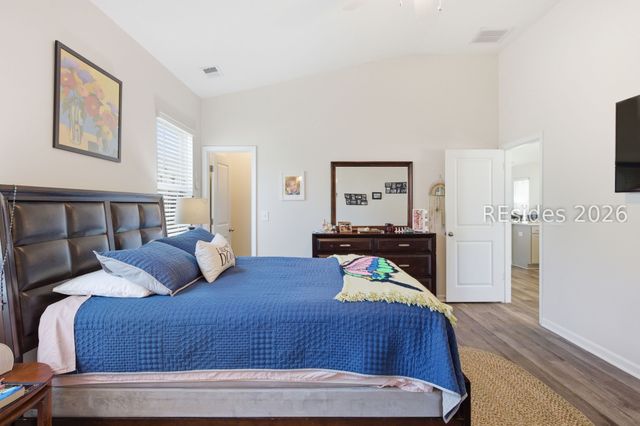 54 Whispering Oaks Cir, Bluffton, SC 29909