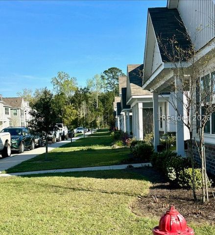 54 Whispering Oaks Cir, Bluffton, SC 29909