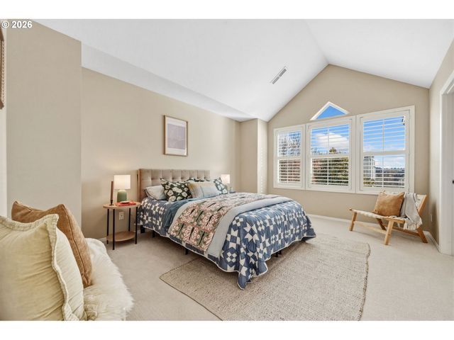 344 4TH St, Lake Oswego, OR 97034