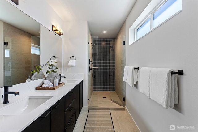 4432 Dayton Avenue N, Seattle, WA 98103