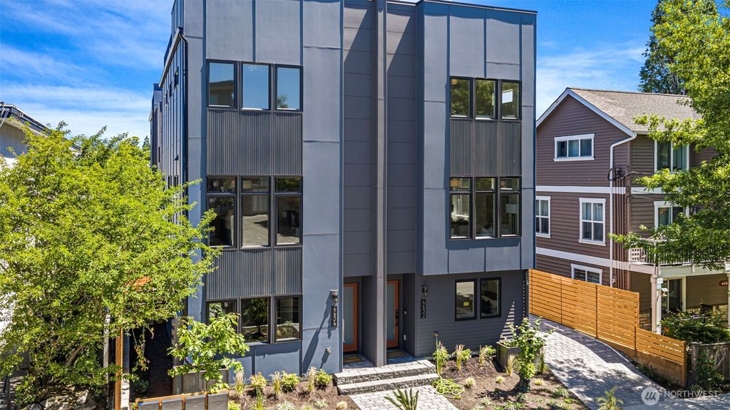 4432 Dayton Avenue N, Seattle, WA 98103