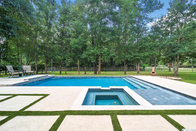 8857 Catamaran Way, Montgomery, TX 77316
