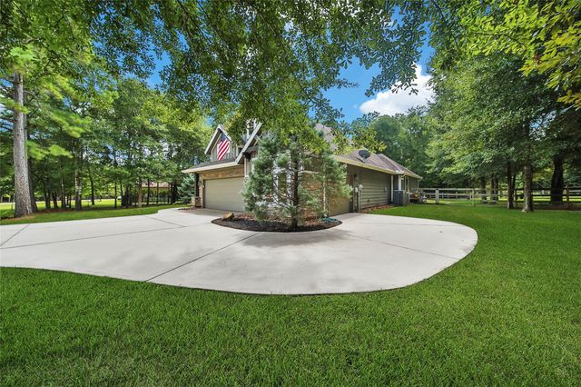 8857 Catamaran Way, Montgomery, TX 77316