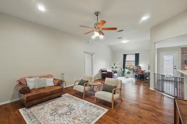 7732 Sagebrush Court N, North Richland Hills, TX 76182