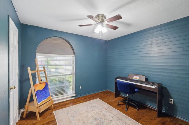 7732 Sagebrush Court N, North Richland Hills, TX 76182