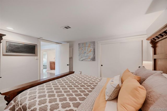 7198 S Logan Street, Centennial, CO 80122
