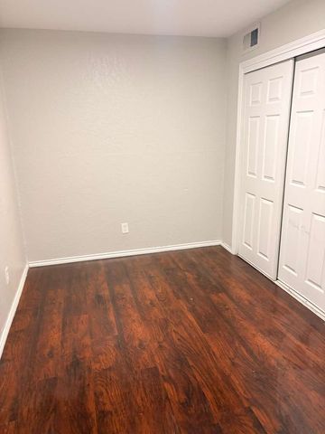 9821 Walnut Street 304, Dallas, TX 75243