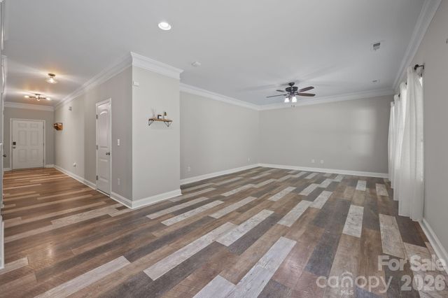 6614 Bluegill Road, Charlotte, NC 28216