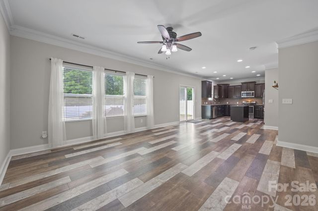 6614 Bluegill Road, Charlotte, NC 28216