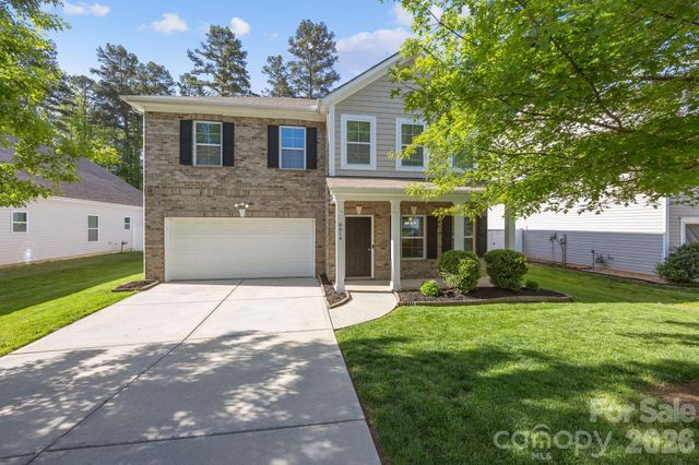 6614 Bluegill Road, Charlotte, NC 28216