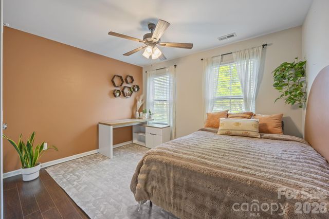 6614 Bluegill Road, Charlotte, NC 28216